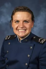 Ally Carlin Headshot