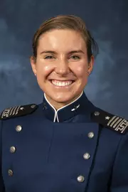 Kelsey Linzmeyer Headshot