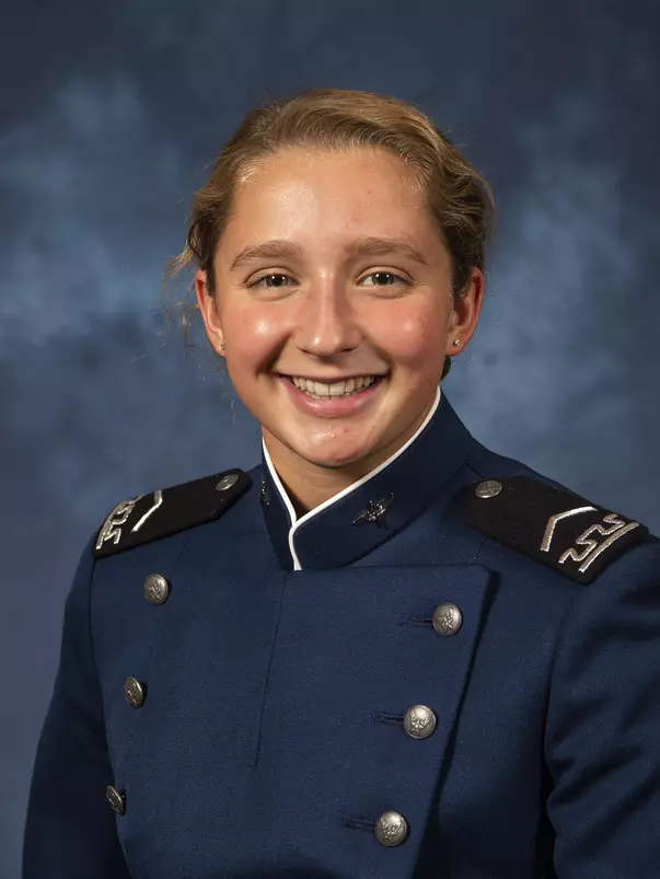 Abigail Loesch Headshot