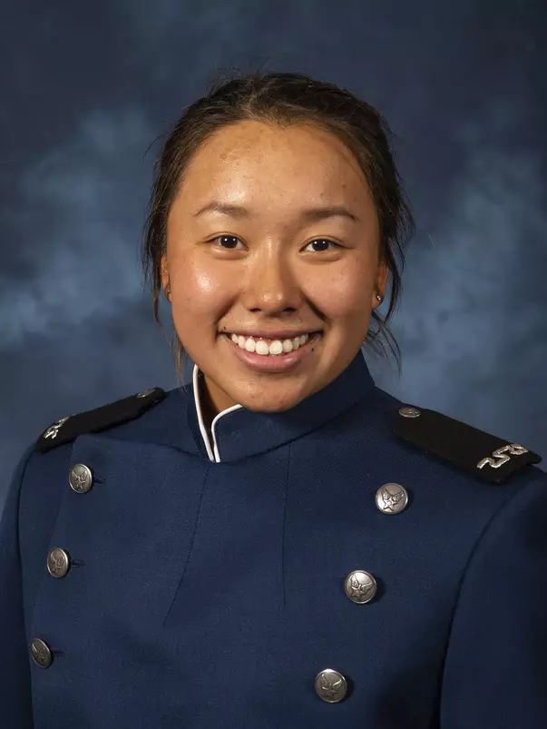 Luci Lozano Headshot