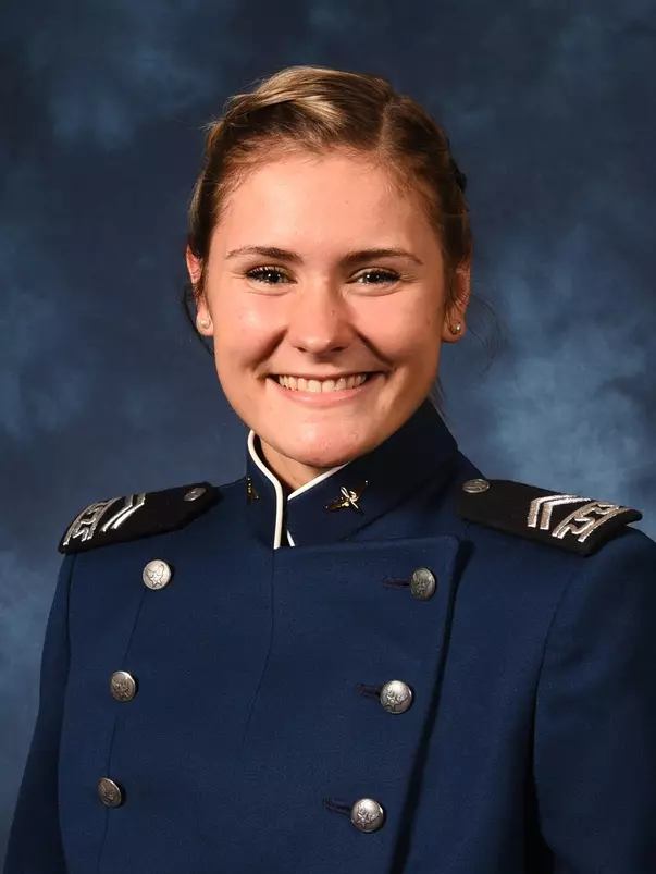 Anna Kemper Headshot