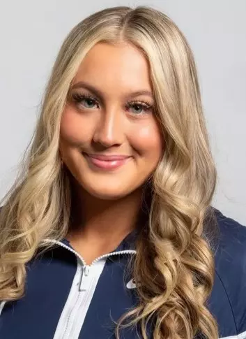 Anique Gernier Headshot