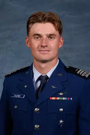Kuznik, Aaron