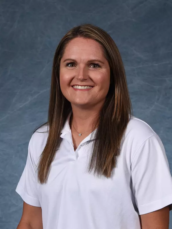 Laura Busby Head Shot 2024