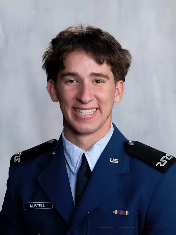 Max Mustell head shot