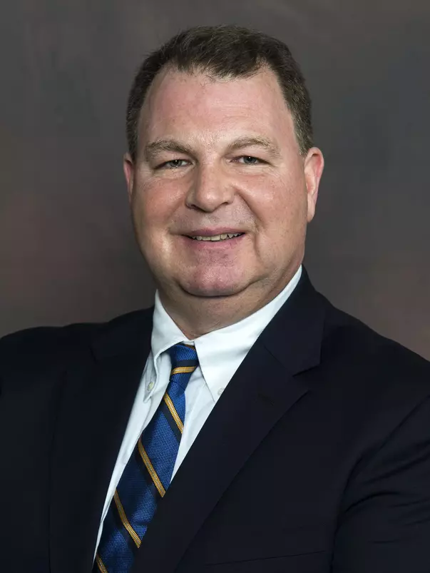 Vertucci_Nick Headshot Cropped