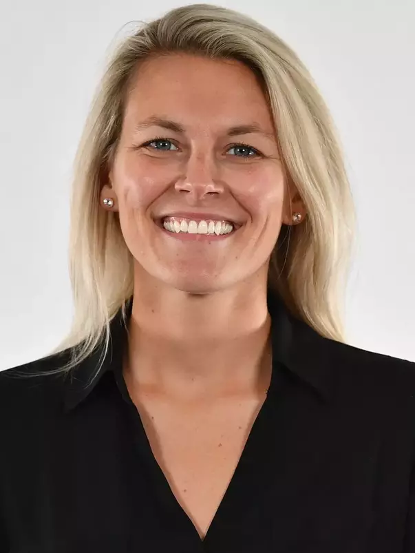 Katie Kuester Headshot