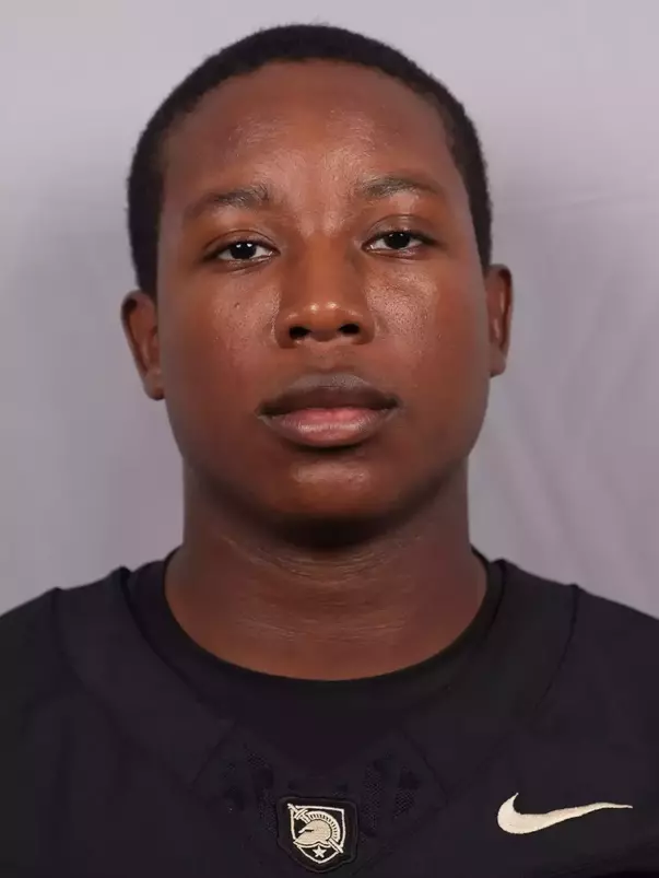 Dean Gee Jr. headshot with a Black Army Football jersey on.