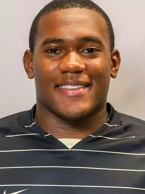 #31 Justice Willis Headshot with soccer uniform on.