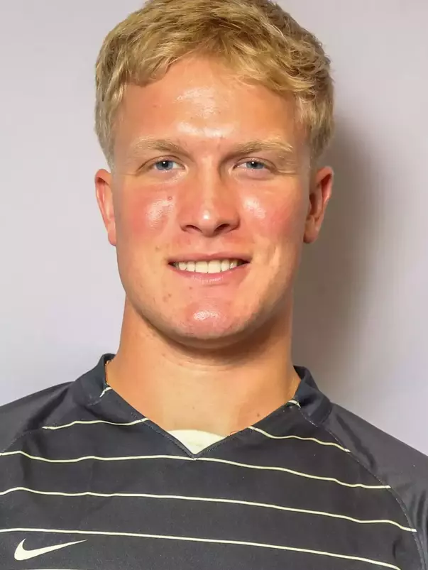 #7 Cullum Riley Headshot with soccer uniform on.