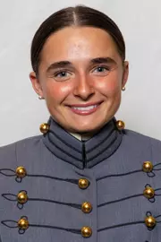 Abby Dold 2027 Headshot