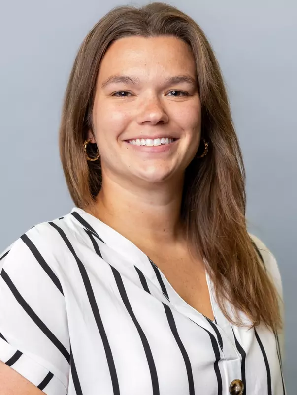 Nicole Hin 2026 Headshot Academic Services