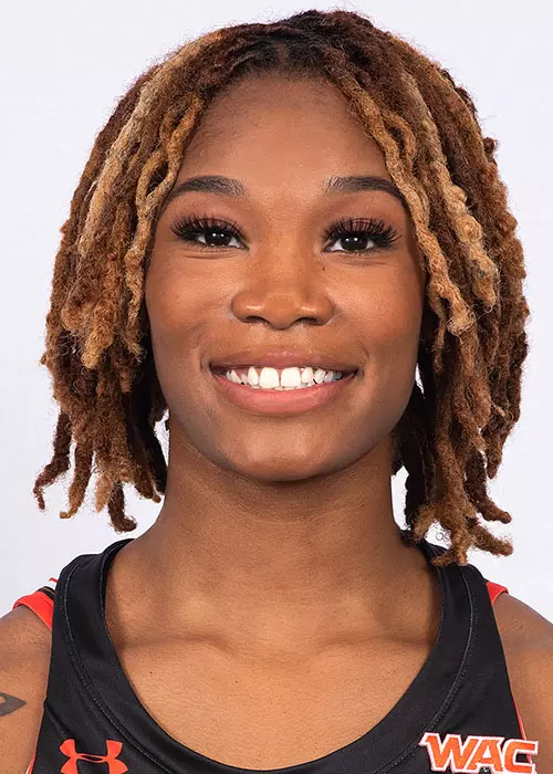 Courtney Cleveland 2021 Headshot