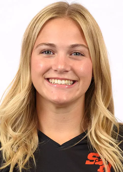 Hannah Baker 2022 Head Shot