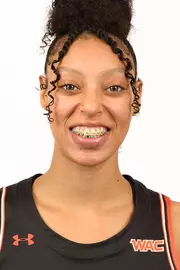 Madelyn Batista 2022 Head Shot