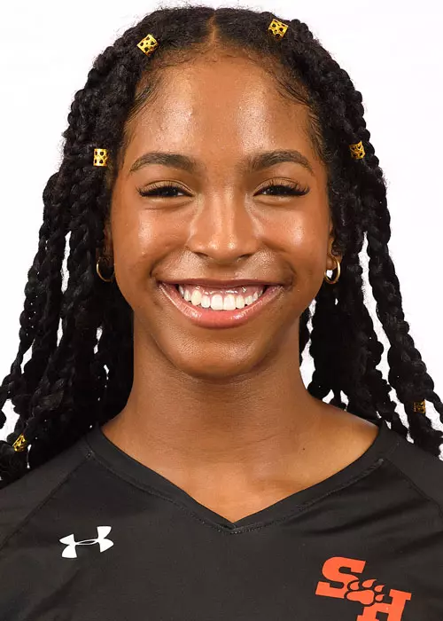 Madison Dyer 2022 Head Shot
