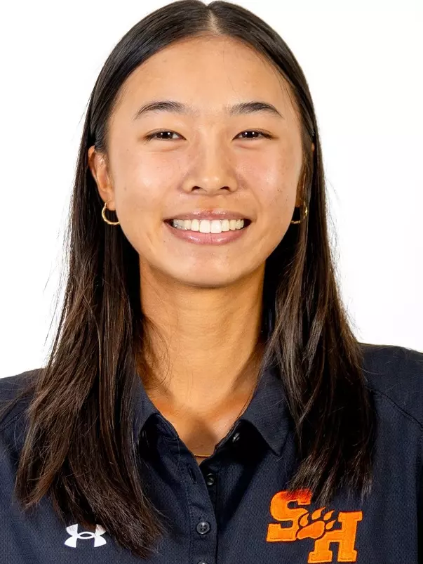 Amelia Guo head shot 2024