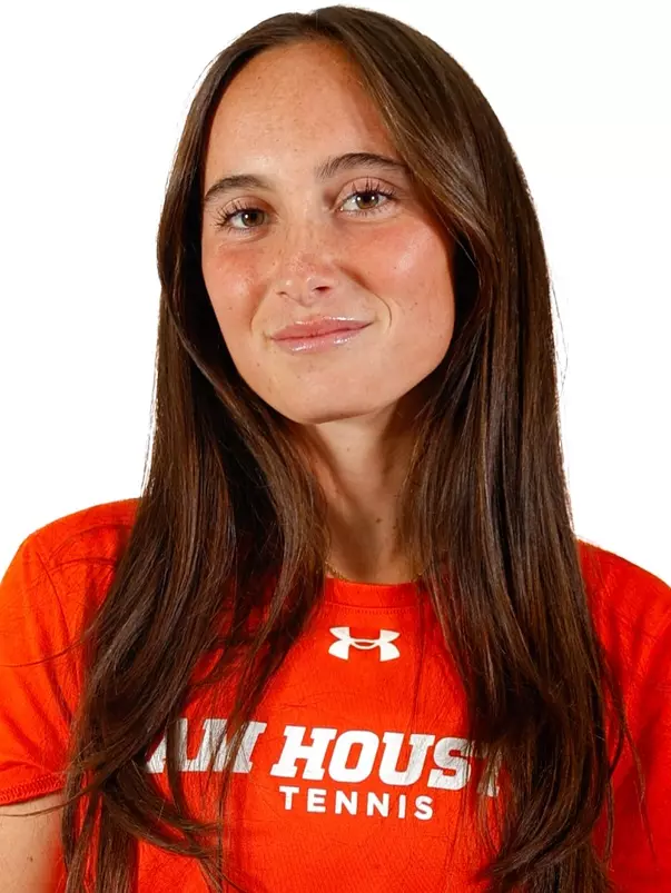 India Lenieys 2024 head shot