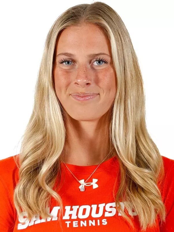 Linn Svared 2024 head shot