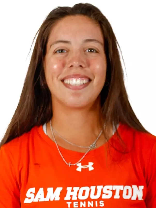 Paula Cerda 2024 head shot