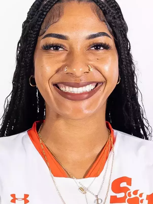 Andrea Nugent 2024 head shot