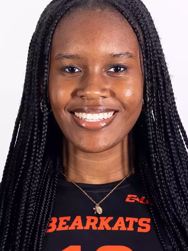 Kara Wynn 2024 Head shot