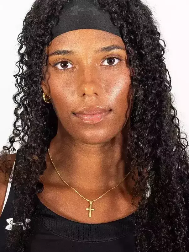 Aaliyah Hohmann 2025 head shot