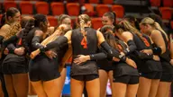 Kats force KSU to five