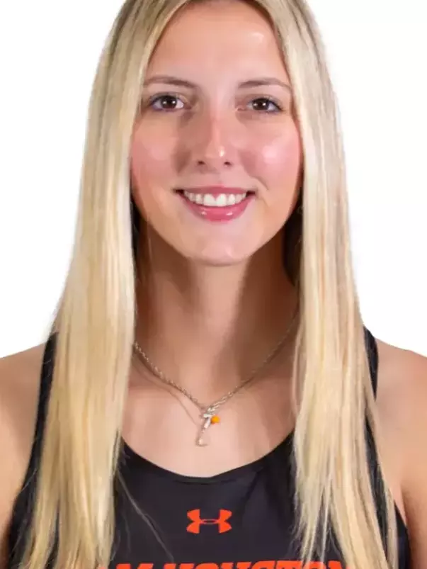 Lexi Higgins 2026 beach head shot