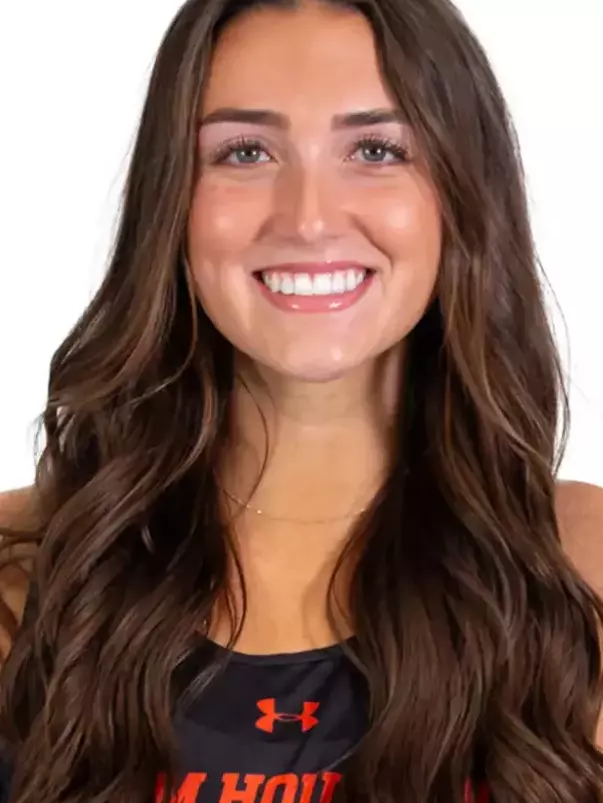 Tatum Lockhardt 2026 beach head shot