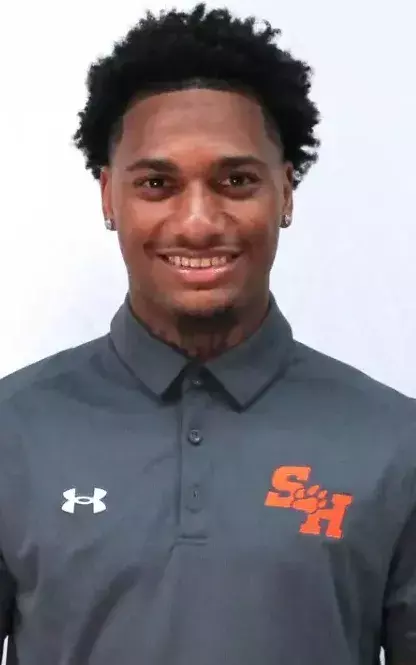 Aviyon Smith-Mack 2025 head shot