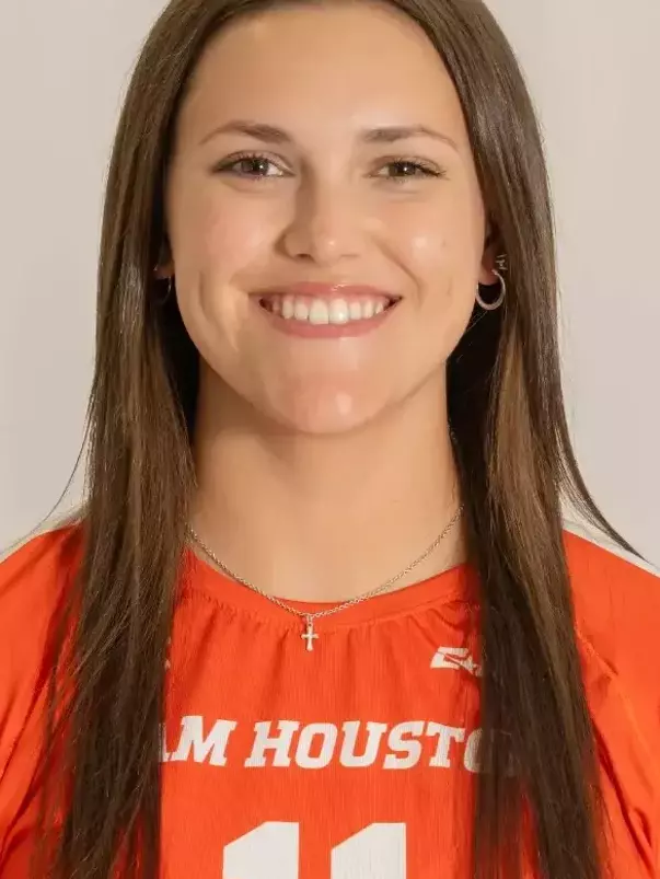 Ava Kostroun 2025 head shot