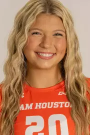 Bella Wood 2025 head shot