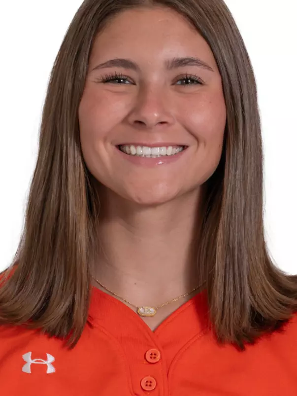 Sophia Lundstrom 2026 head shot