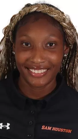 JaToyria Barnes 2026 head shots