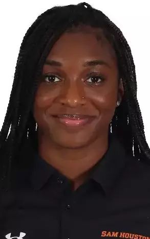 Chloe Perryman 2026 head shots