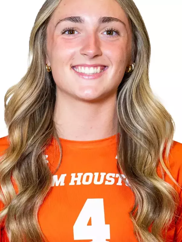 Chloe Monson 2026 head shot
