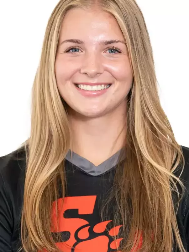 Carlee Bubela 2027 head shot