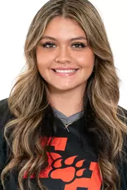 Bryanna Fuentes 2027 head shot