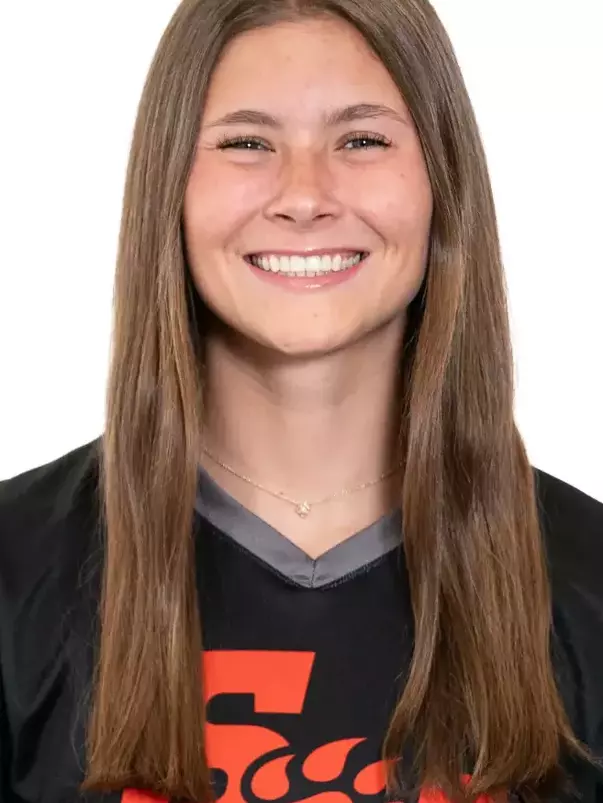 Sophia Lundstrom 2027 head shot