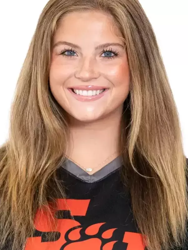Emma Rekieta 2027 head shot