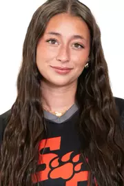 Abigail Young 2027 head shot