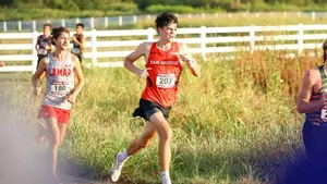 Bryson Meredith runs at the Texas A&M Invitational
