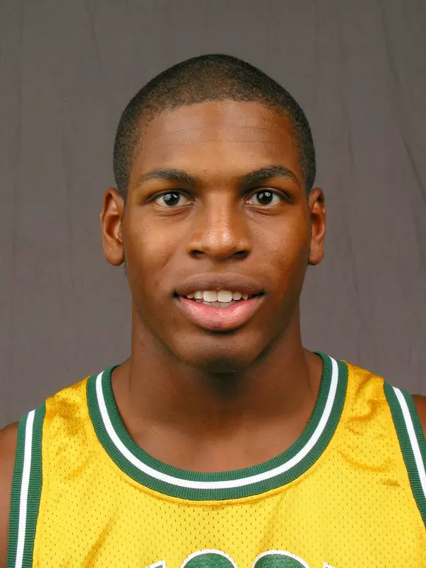 Lorenzo Riley