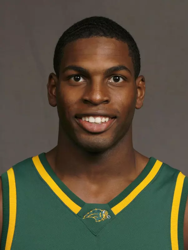 Lorenzo Riley
