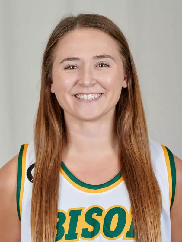 Dietz_Emily_2122_Headshot_Cropped