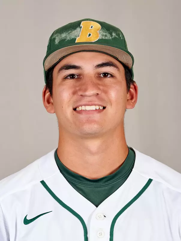 Noah_Dehne_2022_Base_Headshot_Crop