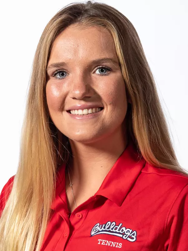 Ann-Cathrin Hummel headshot