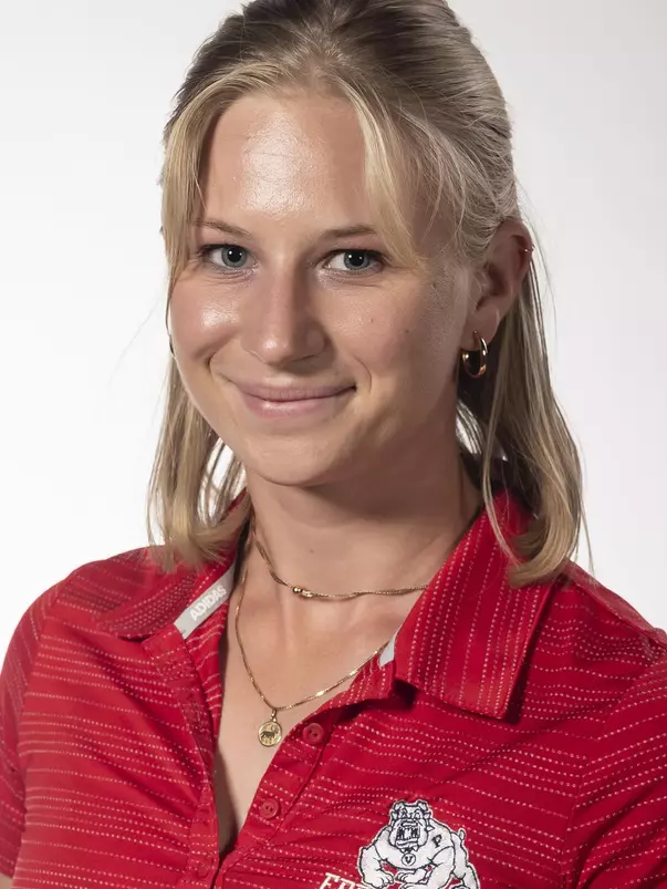 volkmer, lydia headshot