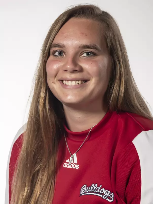 sowalder, ronja headshot